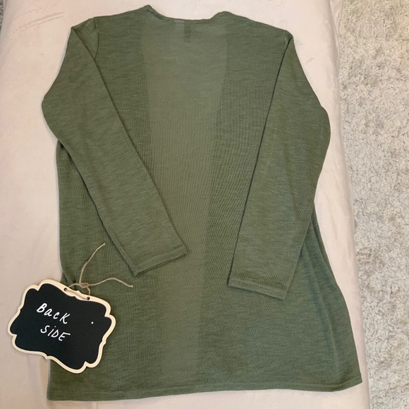 H&M Green M Cardigan Lightweight Cover up Scandi Girl Normcore Minimalist - Picture 6 of 6